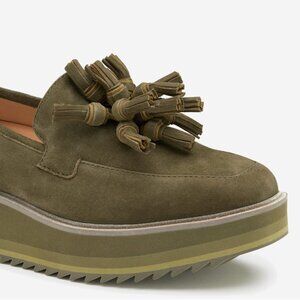 rand new in box.  Johnson and Murphy Gracelyn Loafers.